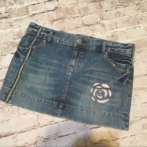 Old navy special edition detailed denim miniskirt